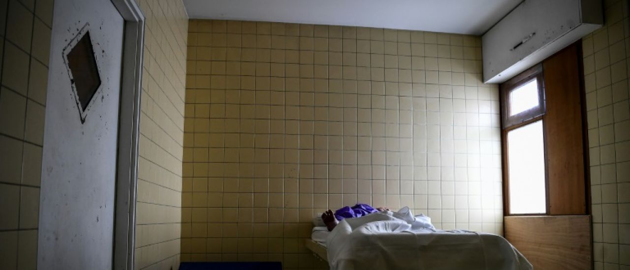 "Traumatisant" et "humiliant": le recours à la contention en psychiatrie de plus en plus questionné