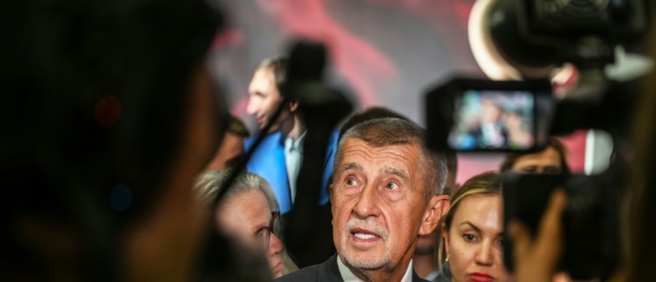 Babis, vainqueur des législatives tchèques, plaide sa loyauté à l'Europe