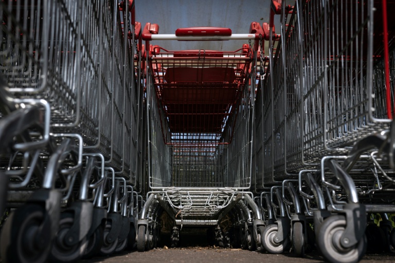 "La guerre des prix", plongée haletante dans les coulisses des grandes surfaces