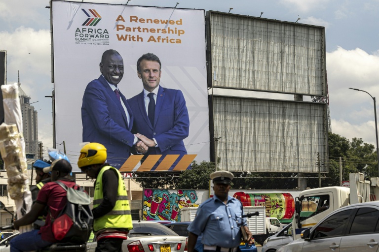 Au Kenya, Macron affirme que l'ère du "pré carré" français en Afrique est "terminée"