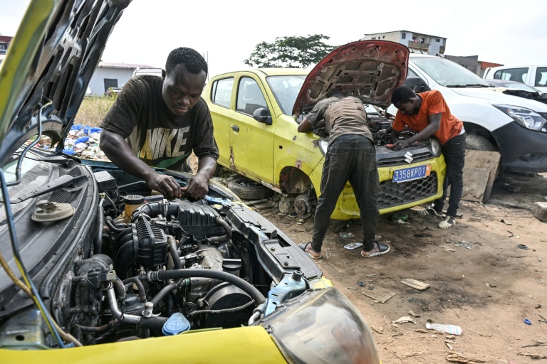 Le travail informel en Afrique, casse-tête pour les Etats, "survie" pour les populations