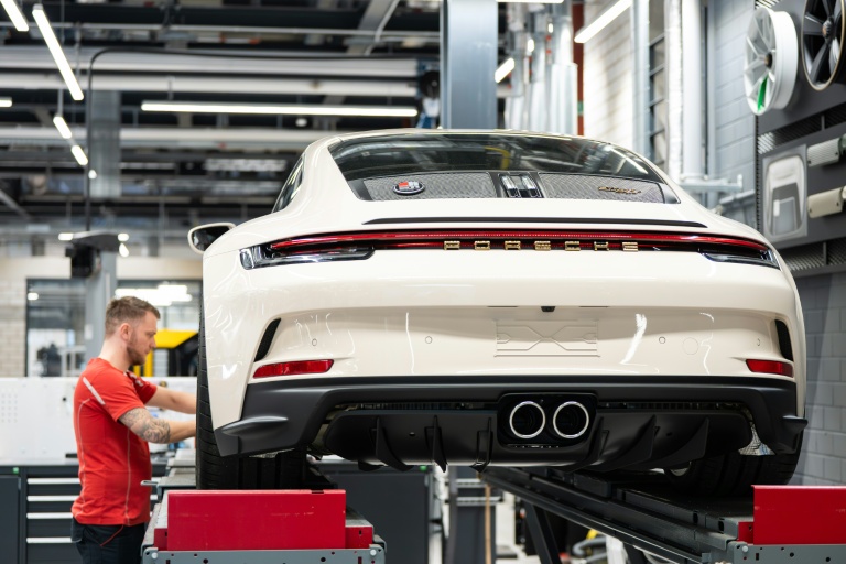 Automobile: Porsche va supprimer 5.000 emplois supplémentaires d'ici à 2035
