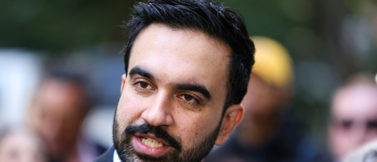 New York élit son maire, le socialiste Zohran Mamdani net favori