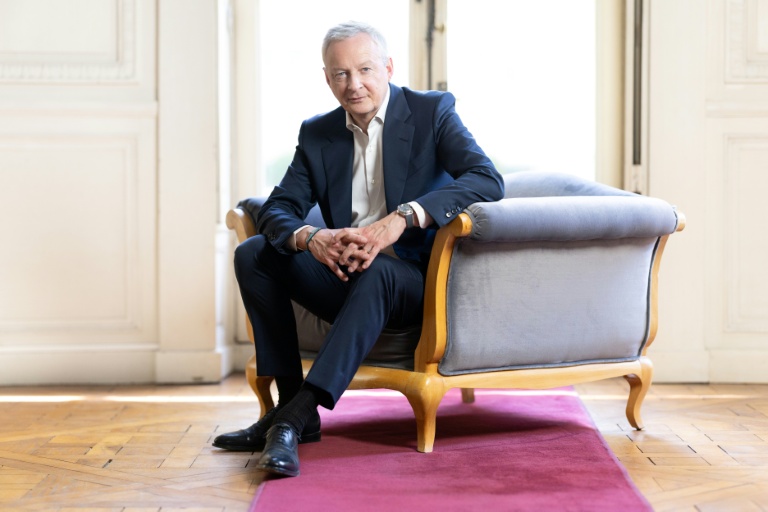 2027: Le Maire publie "un manifeste pour une autre France"