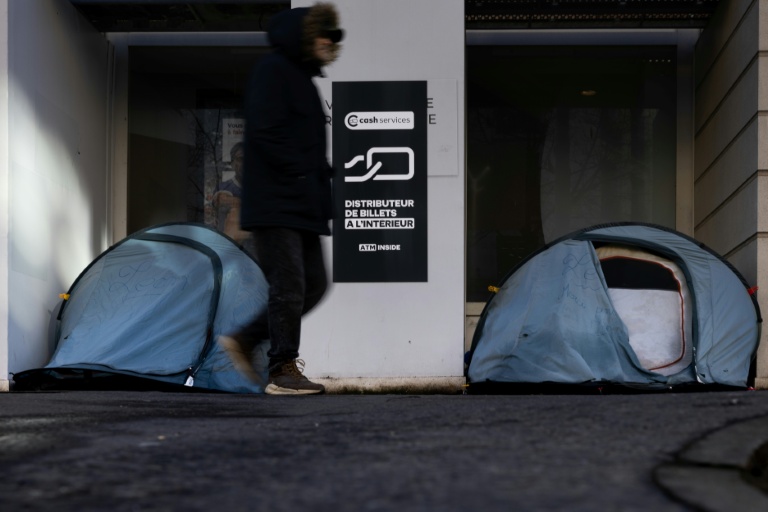 9e Nuit de la solidarité: hausse de 10% de personnes sans abris recensées à Paris