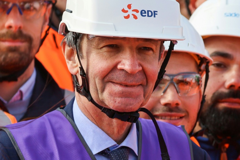Pour ses 80 ans, EDF mobilise 240 millions d'euros pour aider les Français à passer à l'électrique