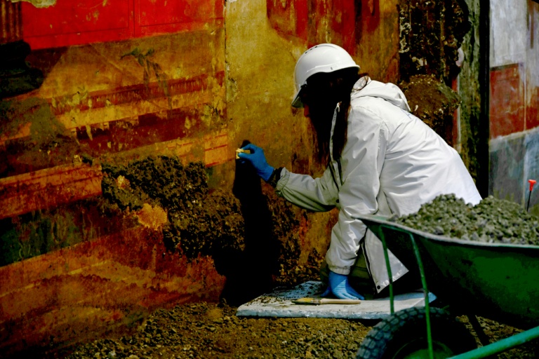 Pompéi: des trésors de la villa de Poppée sortent de terre sous les yeux des visiteurs