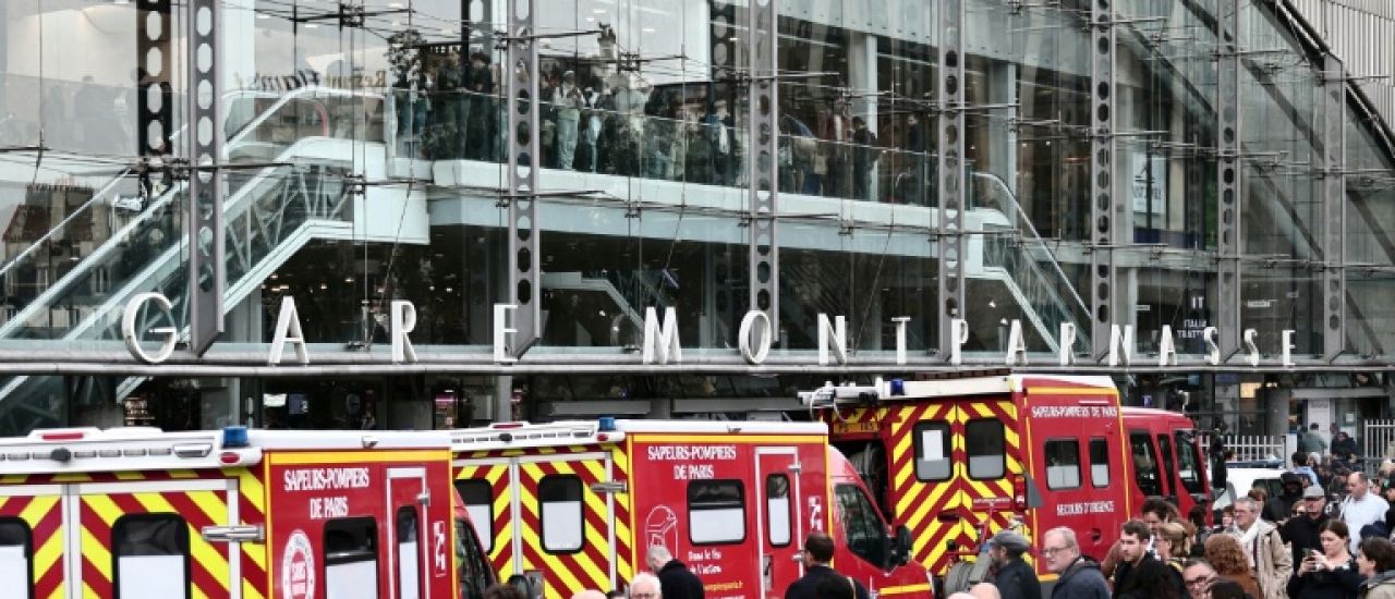 Un homme menaçant grièvement blessé par la police en pleine gare Montparnasse