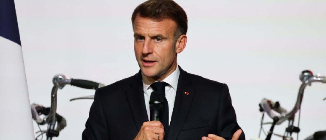 Emmanuel Macron appelle à "assumer une politique de protection de notre industrie"