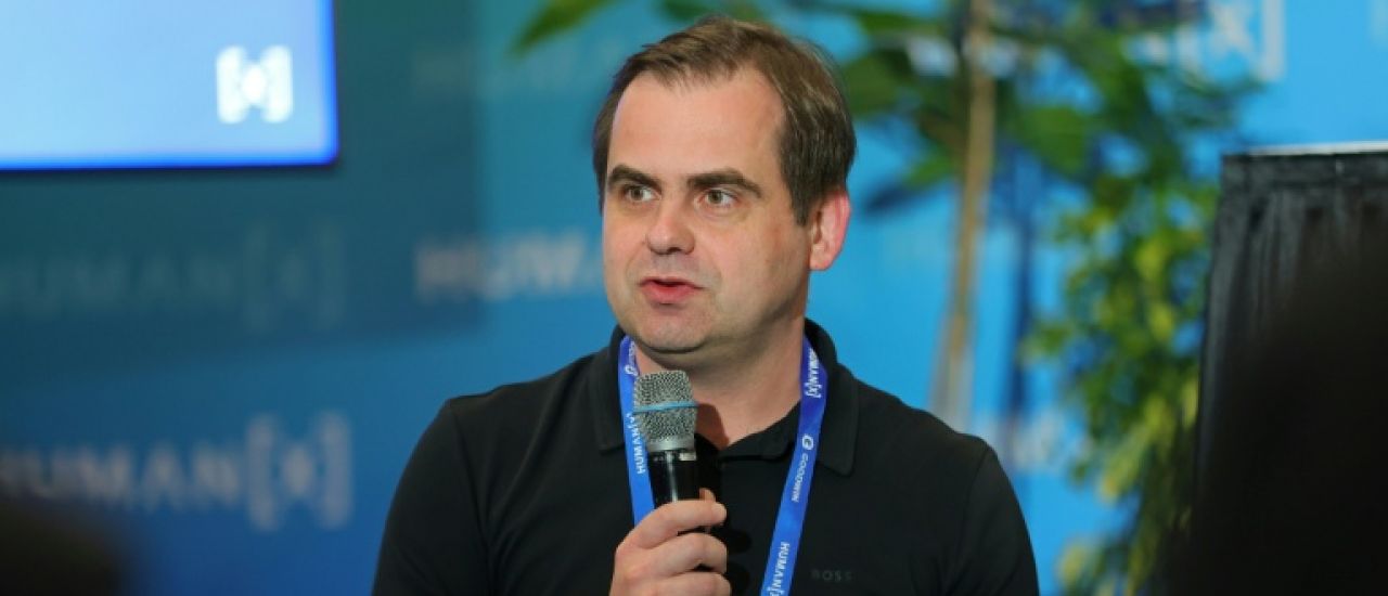 DeepL supprime un quart de ses effectifs pour accélérer dans l'IA