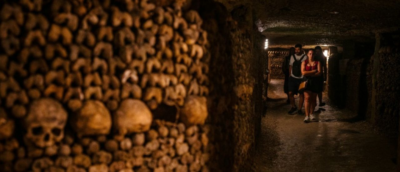 Dernières balades entre les morts avant travaux aux Catacombes de Paris