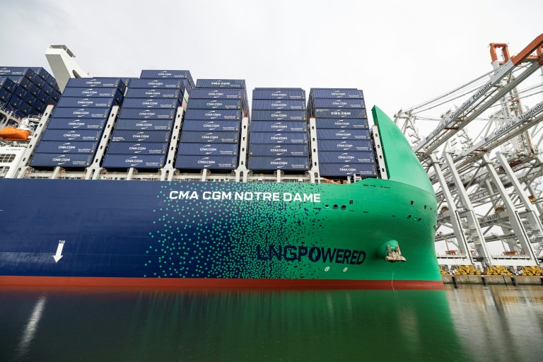 Transport maritime: CMA CGM inaugure le "Notre-Dame", plus grand porte-conteneurs français