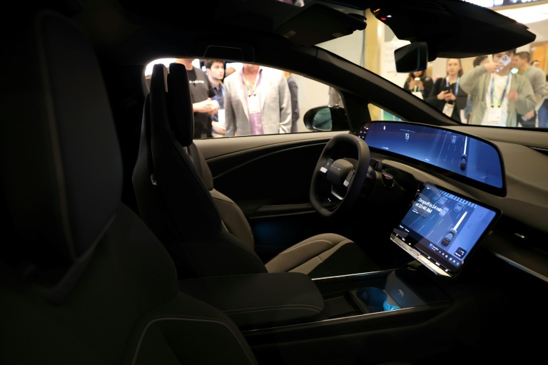 La course à la conduite (quasi) autonome pour les particuliers relancée par le bond de l'IA