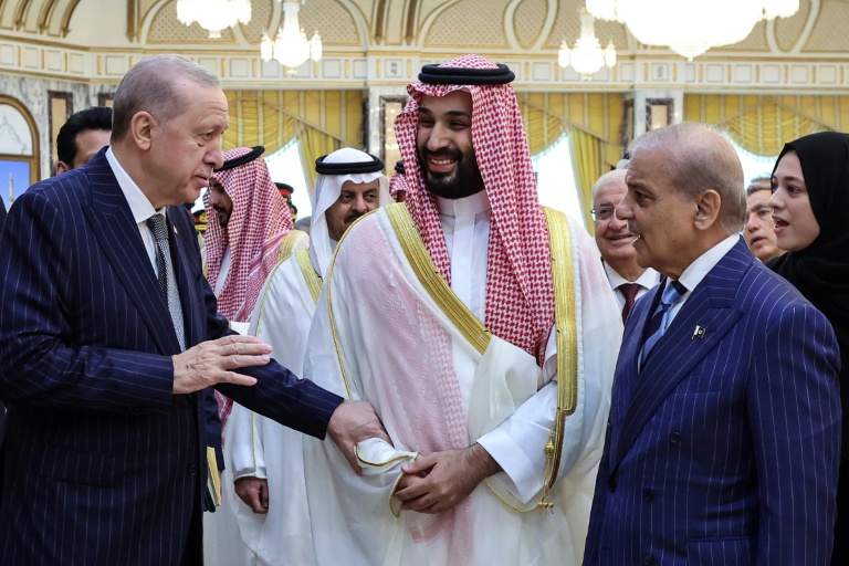 Que peut-on attendre du pacte de défense scellé par Ryad, Ankara et Islamabad ?