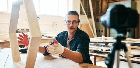 Fidéliser vos clients grâce aux tutoriels et aux contenus d'aide Fidéliser vos clients grâce aux tutoriels et aux contenus d'aide