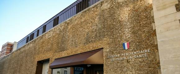 L'entrée de la prison de la Santé à Paris, le 6 novembre 2020 L'entrée de la prison de la Santé à Paris, le 6 novembre 2020