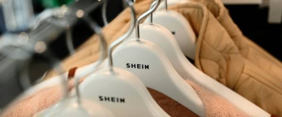 En novembre, la marque de mode ultra-éphémère Shein doit s'installer au sixième étage du BHV ouvert en 1856 au coeur de Paris En novembre, la marque de mode ultra-éphémère Shein doit s'installer au sixième étage du BHV ouvert en 1856 au coeur de Paris