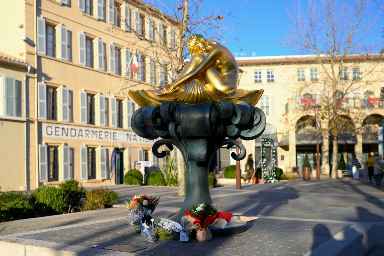 Une statue de Brigitte Bardot dans ke centre de Saint-Tropez, photographiée le 28 décembre 2025