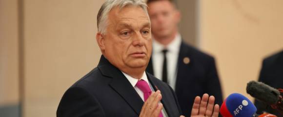 Le Premier ministre hongrois Viktor Orban s'adresse à la presse à l'issue d'un sommet au Bella Center de Copenhague, au Danemark, le 2 octobre 2025 Le Premier ministre hongrois Viktor Orban s'adresse à la presse à l'issue d'un sommet au Bella Center de Copenhague, au Danemark, le 2 octobre 2025