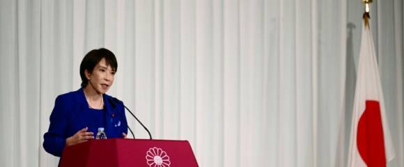 Sanae Takaichi, nouvelle dirigeante élue du Parti libéral-démocrate (PLD) au pouvoir, lors d'une conférence de presse, le 4 octobre 2025 à Tokyo Sanae Takaichi, nouvelle dirigeante élue du Parti libéral-démocrate (PLD) au pouvoir, lors d'une conférence de presse, le 4 octobre 2025 à Tokyo