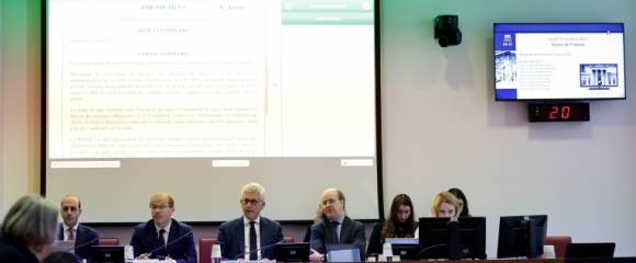 Début de l'examen du projet de budget de la Sécurité sociale pour 2026 le 27 octobre 2025 à la commission des Affaires sociales de l'Assemblée nationale à Paris Début de l'examen du projet de budget de la Sécurité sociale pour 2026 le 27 octobre 2025 à la commission des Affaires sociales de l'Assemblée nationale à Paris