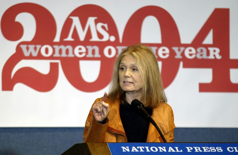 Gloria Steinem, le 6 décembre 2004, lors d'un discours à Washington, Etats-Unis