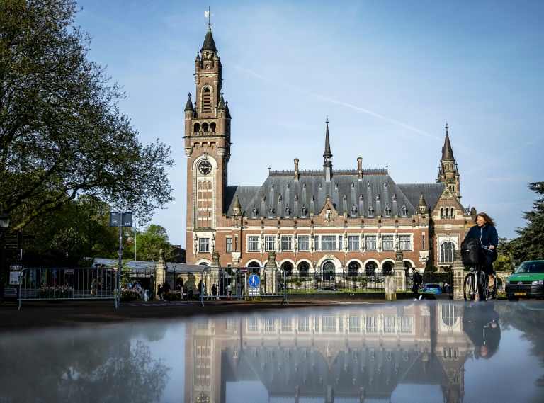 Le Palais de la Paix, qui abrite la Cour internationale de justice (CIJ), à La Haye, aux Pays-Bas, le 1er mai 2024