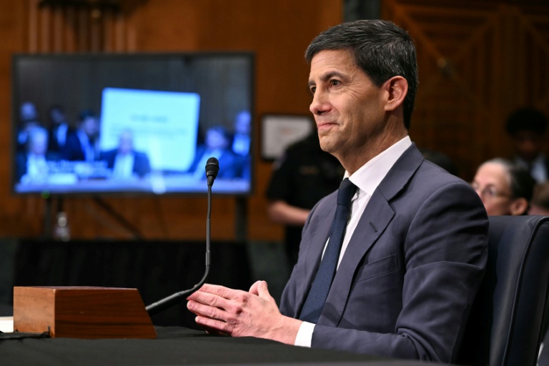 Kevin Warsh, lors de son audition par les sénateurs américains en vue de prendre la présidence de la Réserve fédérale (Fed), le 21 avril à Washington, DC