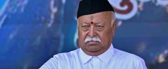 Le dirigeant du "RSS", Mohan Bhagwat, lors des célébrations du centième anniversaire de l'organisation nationaliste hindoue, à Nagpur en Inde, le 2 octobre 2025 Le dirigeant du "RSS", Mohan Bhagwat, lors des célébrations du centième anniversaire de l'organisation nationaliste hindoue, à Nagpur en Inde, le 2 octobre 2025