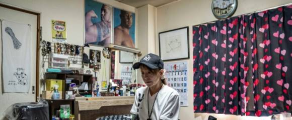 Mako Nishimura, yakuza à la retraite, lors d'une interview avec l'AFP à sa résidence de Gifu, le 28 septembre 2025 au Japon Mako Nishimura, yakuza à la retraite, lors d'une interview avec l'AFP à sa résidence de Gifu, le 28 septembre 2025 au Japon