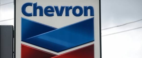 Le logo de Chevron dans une station service à Houston, dans l'Etat américain du Texas, le 12 août 2025 Le logo de Chevron dans une station service à Houston, dans l'Etat américain du Texas, le 12 août 2025