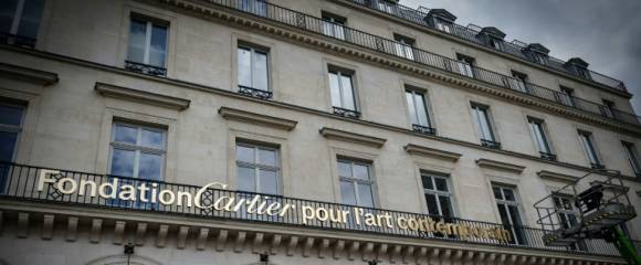 Cette photographie prise le 17 octobre 2025 montre la façade des nouveaux locaux du musée d'art contemporain français Fondation Cartier à Paris Cette photographie prise le 17 octobre 2025 montre la façade des nouveaux locaux du musée d'art contemporain français Fondation Cartier à Paris