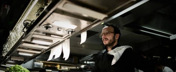 Le chef Simone Zanoni au restaurant Le George, de l'hôtel George V à Paris, le 12 septembre 2019 Le chef Simone Zanoni au restaurant Le George, de l'hôtel George V à Paris, le 12 septembre 2019