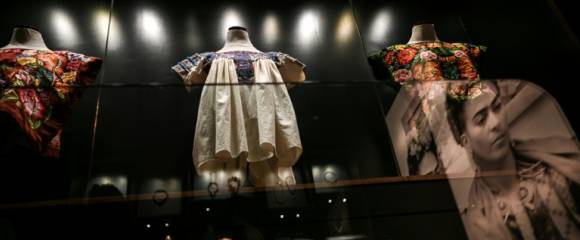 Des objets ayant appartenu à la peintre Frida Kahlo exposé au musée Casa Kahlo, dans le quartier de Coyoacan, au sud de Mexico, le 3 octobre 2025 Des objets ayant appartenu à la peintre Frida Kahlo exposé au musée Casa Kahlo, dans le quartier de Coyoacan, au sud de Mexico, le 3 octobre 2025