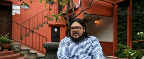 Adán García Fajardo, directeur et membre de l'équipe fondatrice du Musée Casa Kahlo, lors d'une interview avec l'AFP au musée dans le quartier de Coyoacan, au sud de Mexico, le 3 octobre 2025 Adán García Fajardo, directeur et membre de l'équipe fondatrice du Musée Casa Kahlo, lors d'une interview avec l'AFP au musée dans le quartier de Coyoacan, au sud de Mexico, le 3 octobre 2025