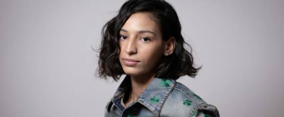 L'actrice Nadia Melliti le 8 octobre 2025 à Paris L'actrice Nadia Melliti le 8 octobre 2025 à Paris