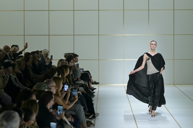 Défilé de la collection printemps-été Giorgio Armani lors de la semaine de la mode, le 27 septembre 2026 à Milan