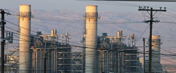 Le champ pétrolifère de Midway-Sunset, le plus grand de Californie, à Fellows, près de Taft, le 17 octobre 2025 Le champ pétrolifère de Midway-Sunset, le plus grand de Californie, à Fellows, près de Taft, le 17 octobre 2025