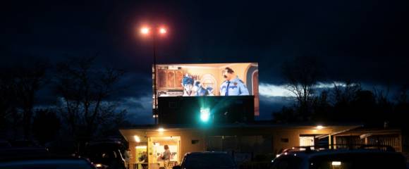Spectateurs au drive-in, le 1er mai 2020, à Stephens City, Virginie, Etats-Unis. Spectateurs au drive-in, le 1er mai 2020, à Stephens City, Virginie, Etats-Unis.