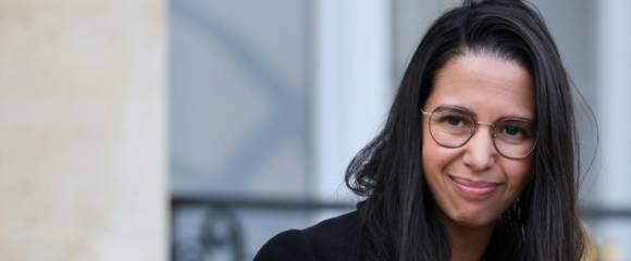 La ministre des Outre-mer, Naïma Moutchou à sa sortie de l'Elysée le 22 octobre 2025 La ministre des Outre-mer, Naïma Moutchou à sa sortie de l'Elysée le 22 octobre 2025