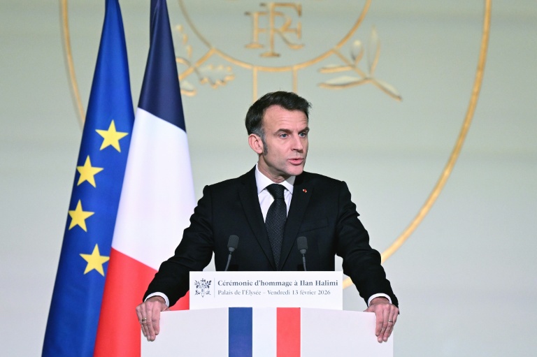 Le président Emmanuel Macron lors d'une cérémonie commémorant le 20e anniversaire du meurtre d'Ilan Halimi, à l'Élysée, le 13 février 2026 à Paris