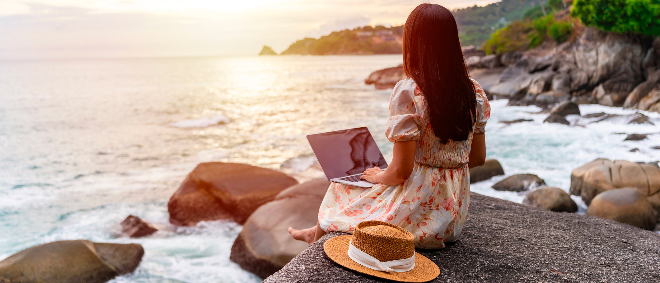 Tracances : travailler en vacances, bonne ou mauvaise idée ?