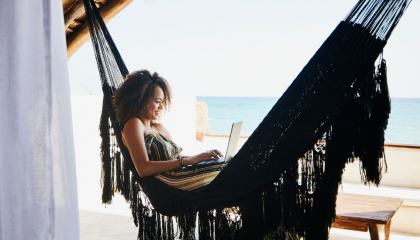 Travailler à l'étranger : comment sécuriser vos données sensibles ?