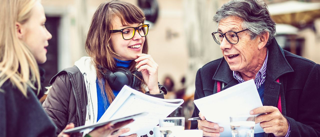 Holding familiale : définition, création, avantages et inconvénients
