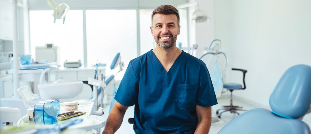 Dentiste : la liste de matériel dentaire pour ouvrir votre cabinet 