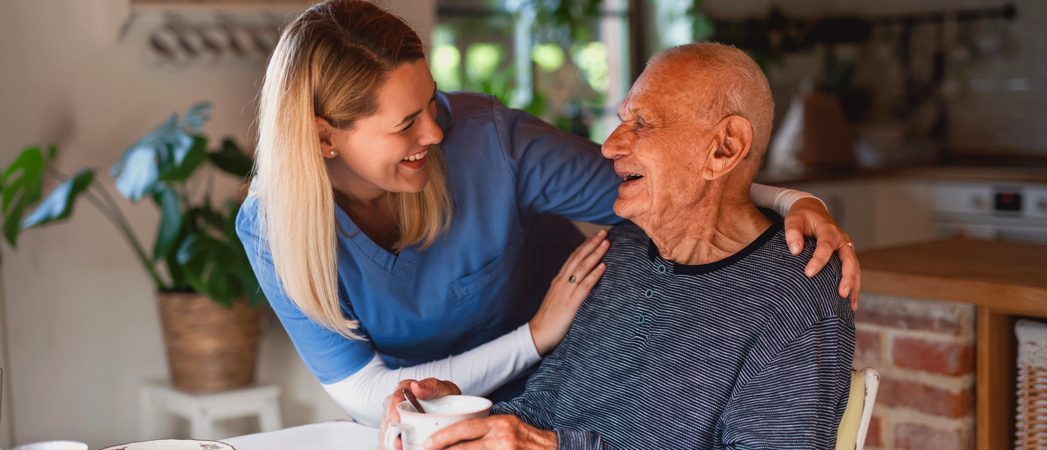 Comment devenir aide à domicile à son compte ?